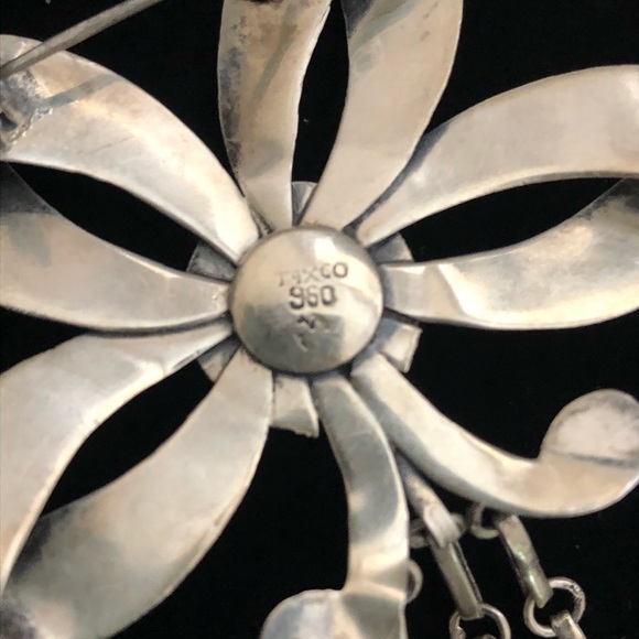 *SOLD*Taxco 980 Fine Silver Flower Brooch - Picture 6 of 8